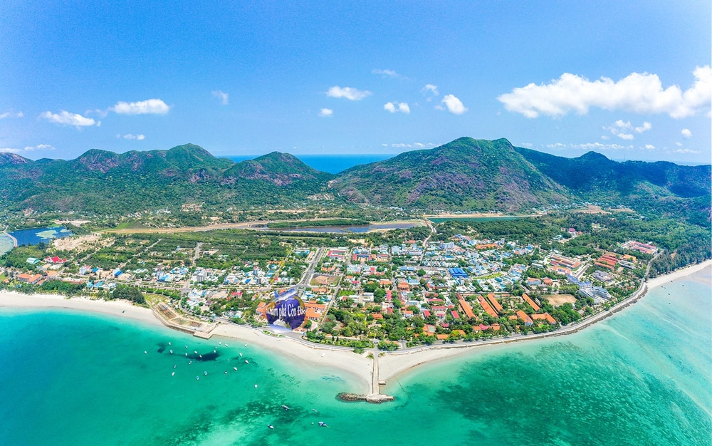 Côn Đảo từ trên cao